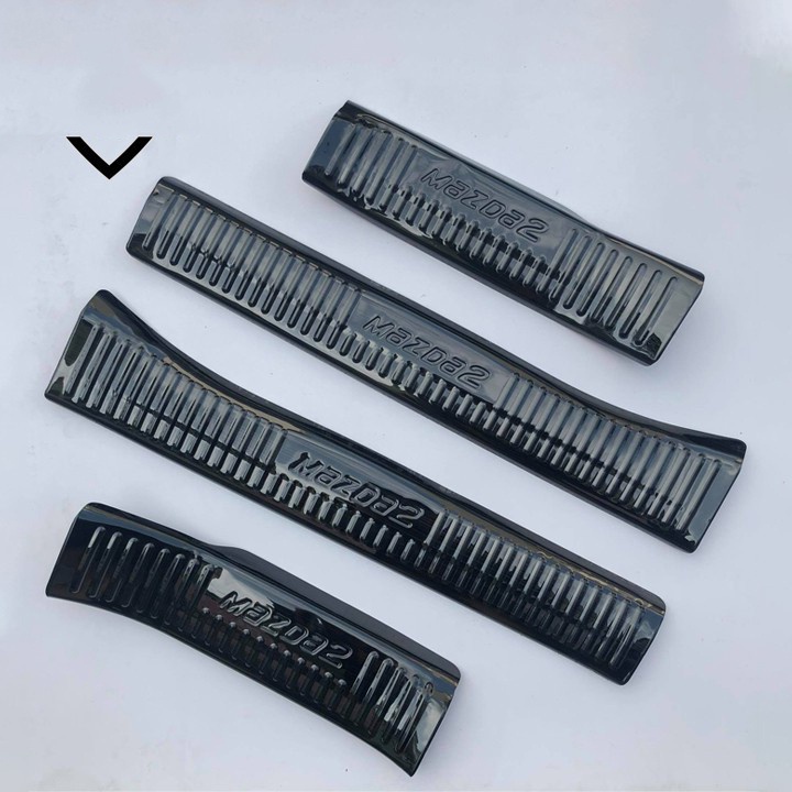 Nẹp bước chân, ốp bậc cửa  Mazda 2 2015 đên 2023mẫu Titan cao cấp - Pedanauto