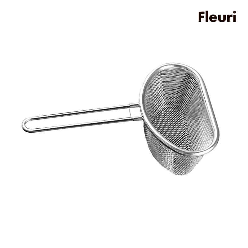 Rây Lọc Mì Có Tay Cầm Tiện Dụng Cho Nhà Bếp