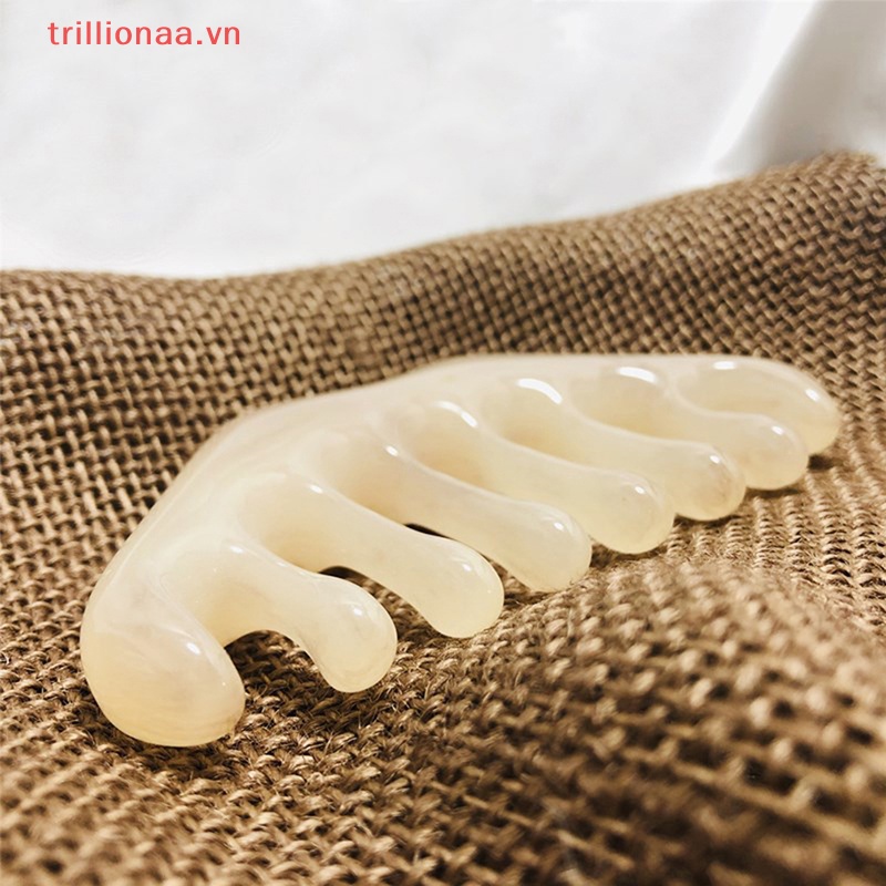 1 Lược Nhựa Mát Xa Da Đầu