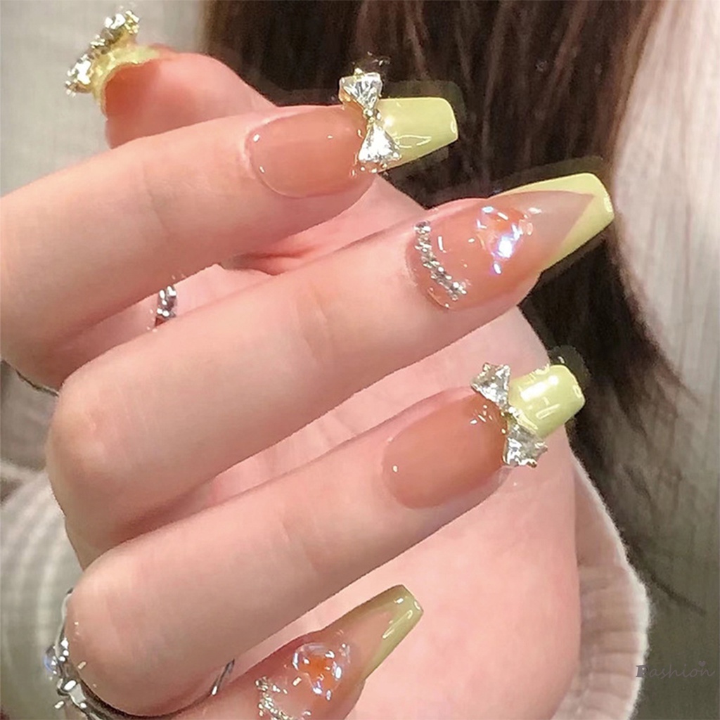 Móng Tay Giả Hình Vuông Họa Tiết Bướm Phong Cách Pháp