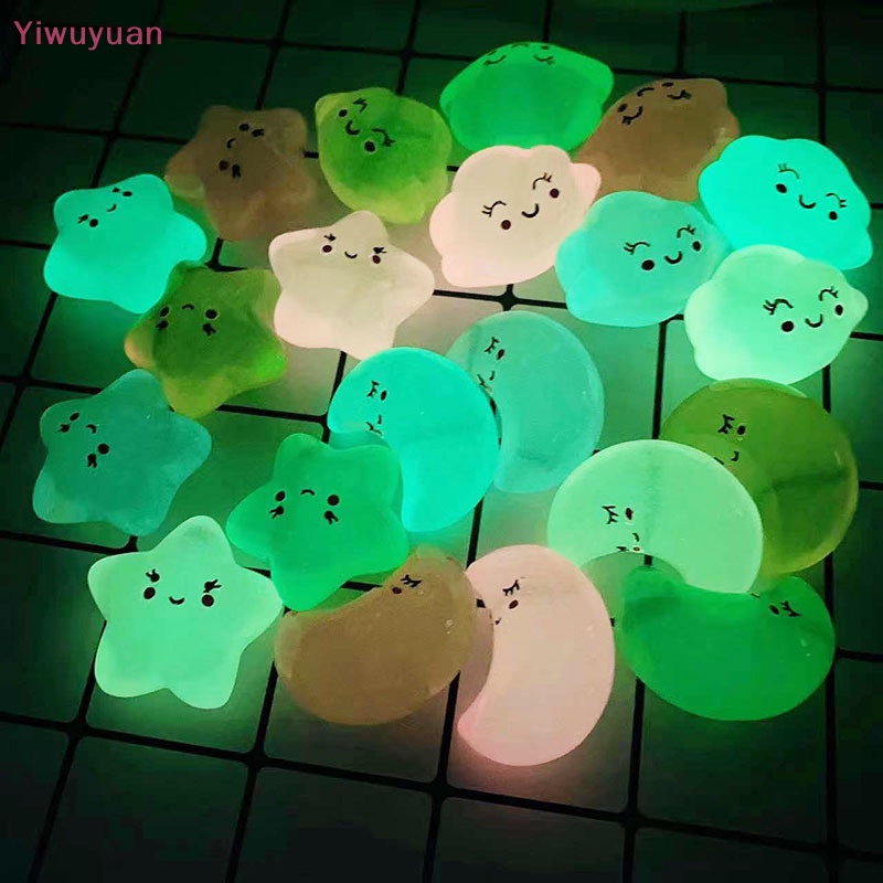 < Yiwuyuan > Đồ Chơi Trang Trí Tiểu Cảnh Ba Chiều Bằng Nhựa Resin Mini Phát Quang Hình Trăng Sao Đám Mây Gắn Xe Hơi DIY