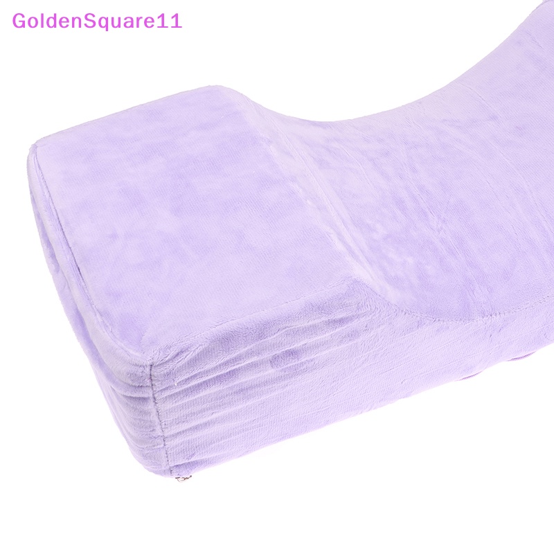 Gối Kê Cổ Gắn Lông Mi Giả Tiện Dụng