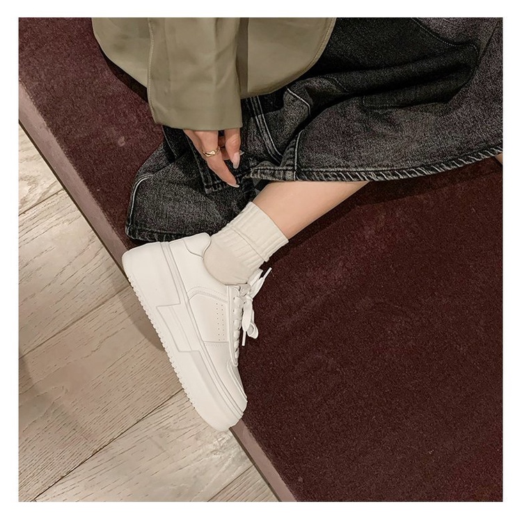 Giày Thể Thao Nữ Màu Trắng Thời Trang Hàn Quốc Năng Động