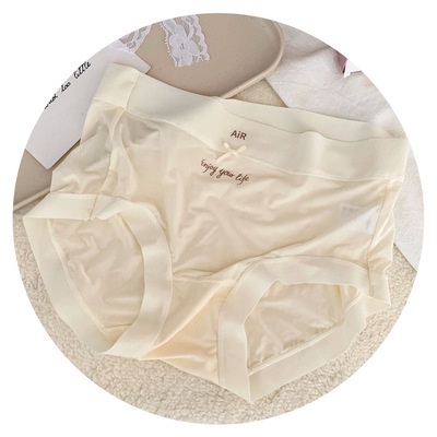 Quần Lót Tam Giác Lưng Vừa Chất Liệu Lụa Siêu Mỏng Cao Cấp Thời Trang Cho Nữ