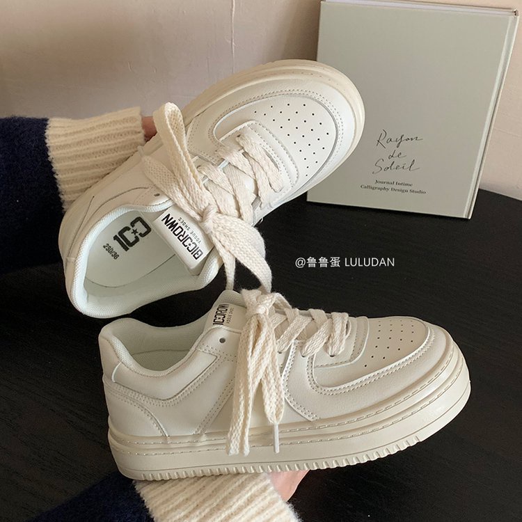 Giày Mũi Tròn Đế Mềm Tăng Chiều Cao Phối Màu Xinh Xắn Dành Cho Nữ