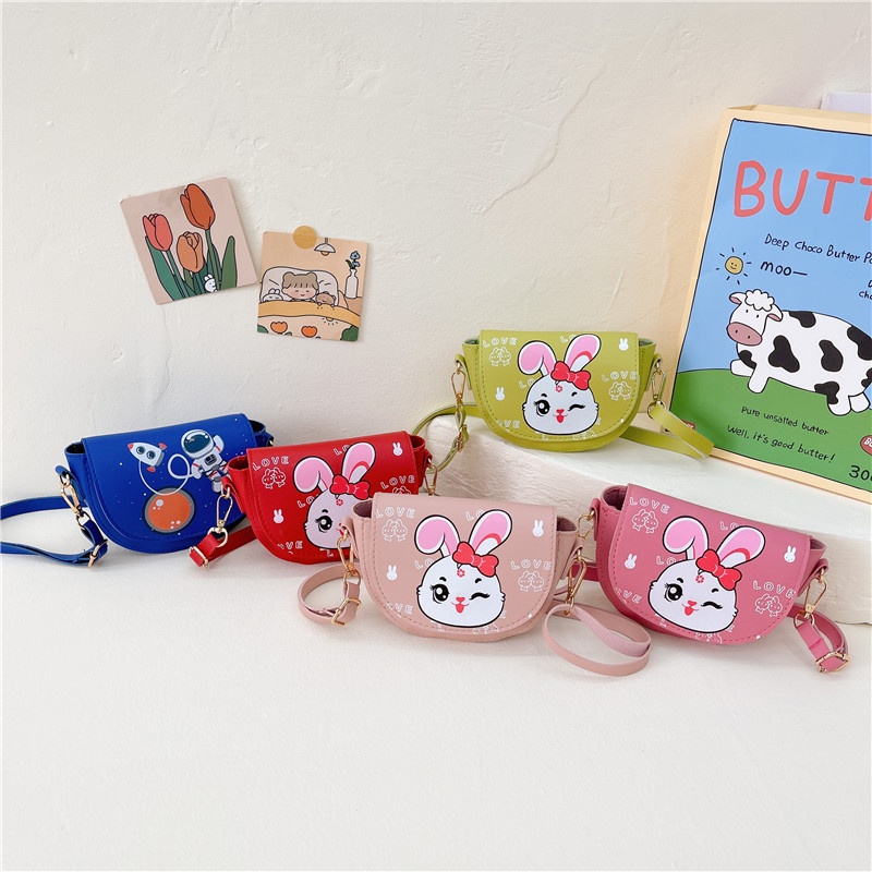 Túi Đeo Chéo Mini Bằng PU Hình Bán Nguyệt In Họa Tiết Hoạt Hình Dễ Thương Cho Bé Gái