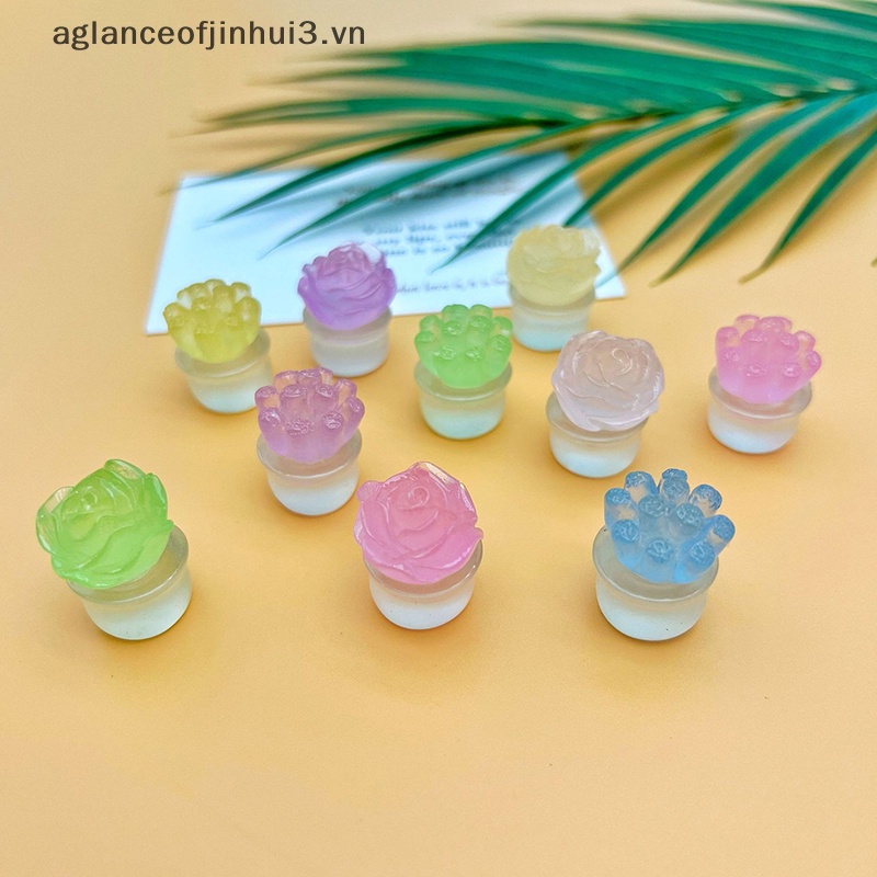 Bộ 2 Chậu Cây Mini Bằng Nhựa Màu Sắc Ngẫu Nhiên Dùng Trang Trí