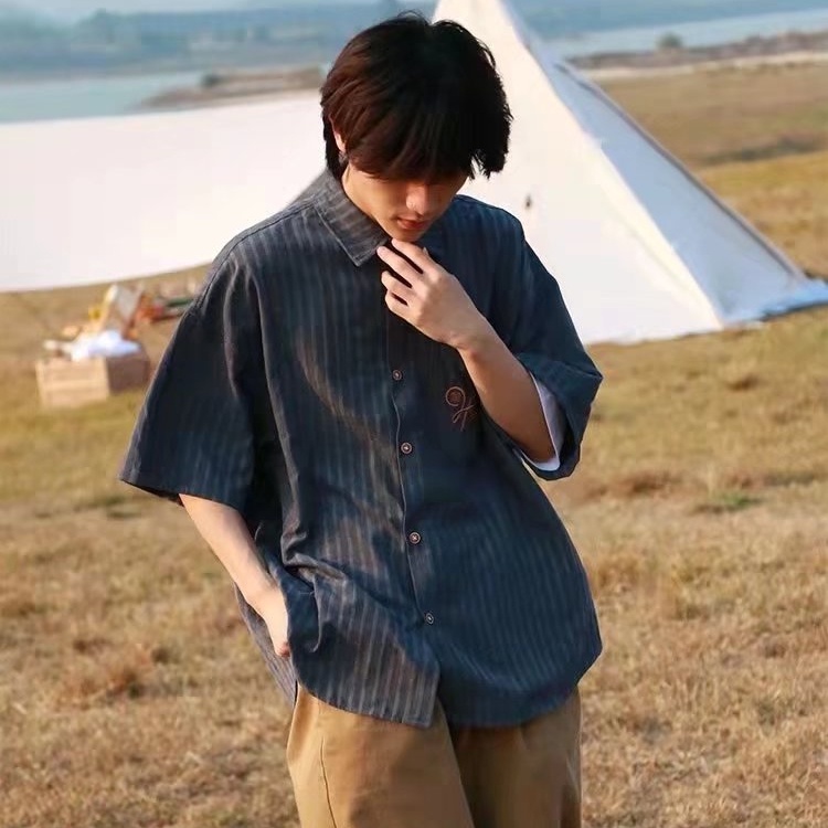 Áo Sơ Mi Nam Ngắn Tay Sọc Dọc Thời Trang Hàn Quốc