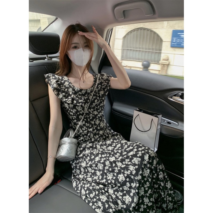 Đầm Hoa Tay Ngắn Màu Đen Phối Bèo Phong Cách Retro