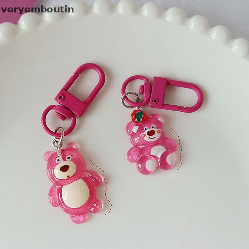 Móc Khóa Hình Gấu Và Dâu Tây Dễ Thương