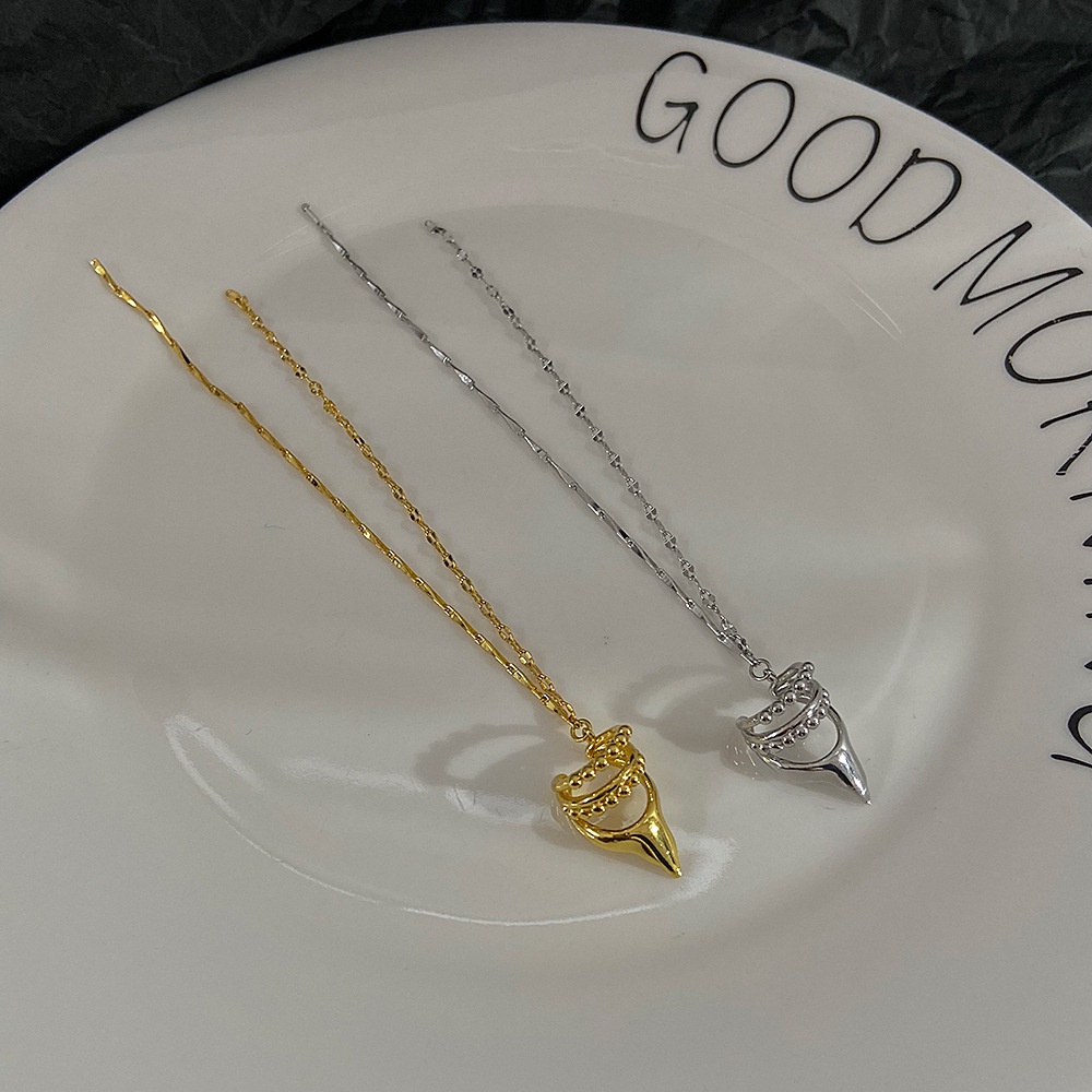 Bông Tai Dạng Móc Dây Xích Dài Hình Bướm Đơn Giản Thanh Lịch Cho Nữ