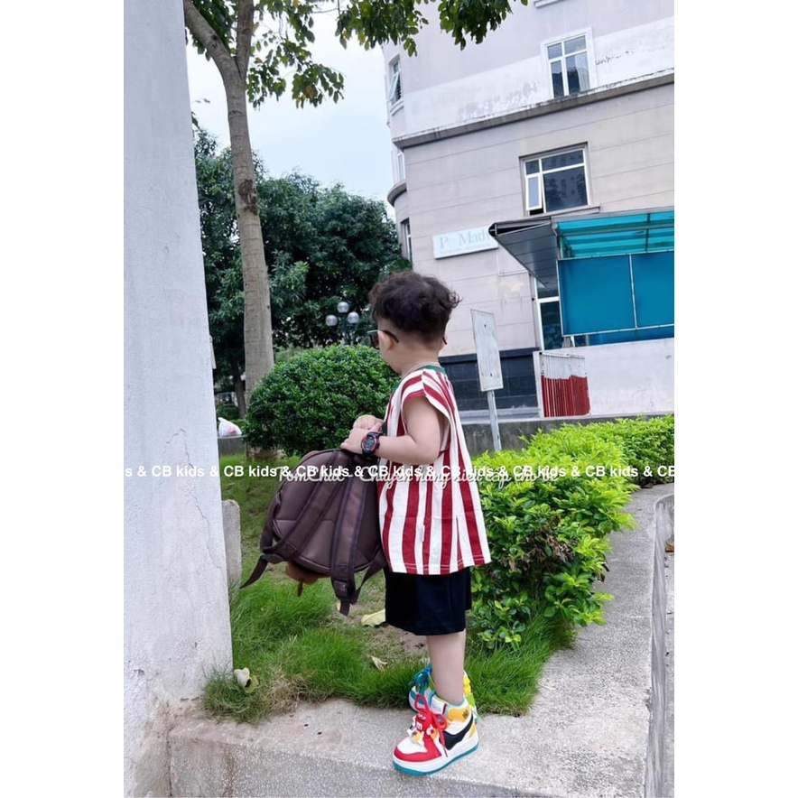 Bộ chữ M kẻ đứng Mrani bé trai