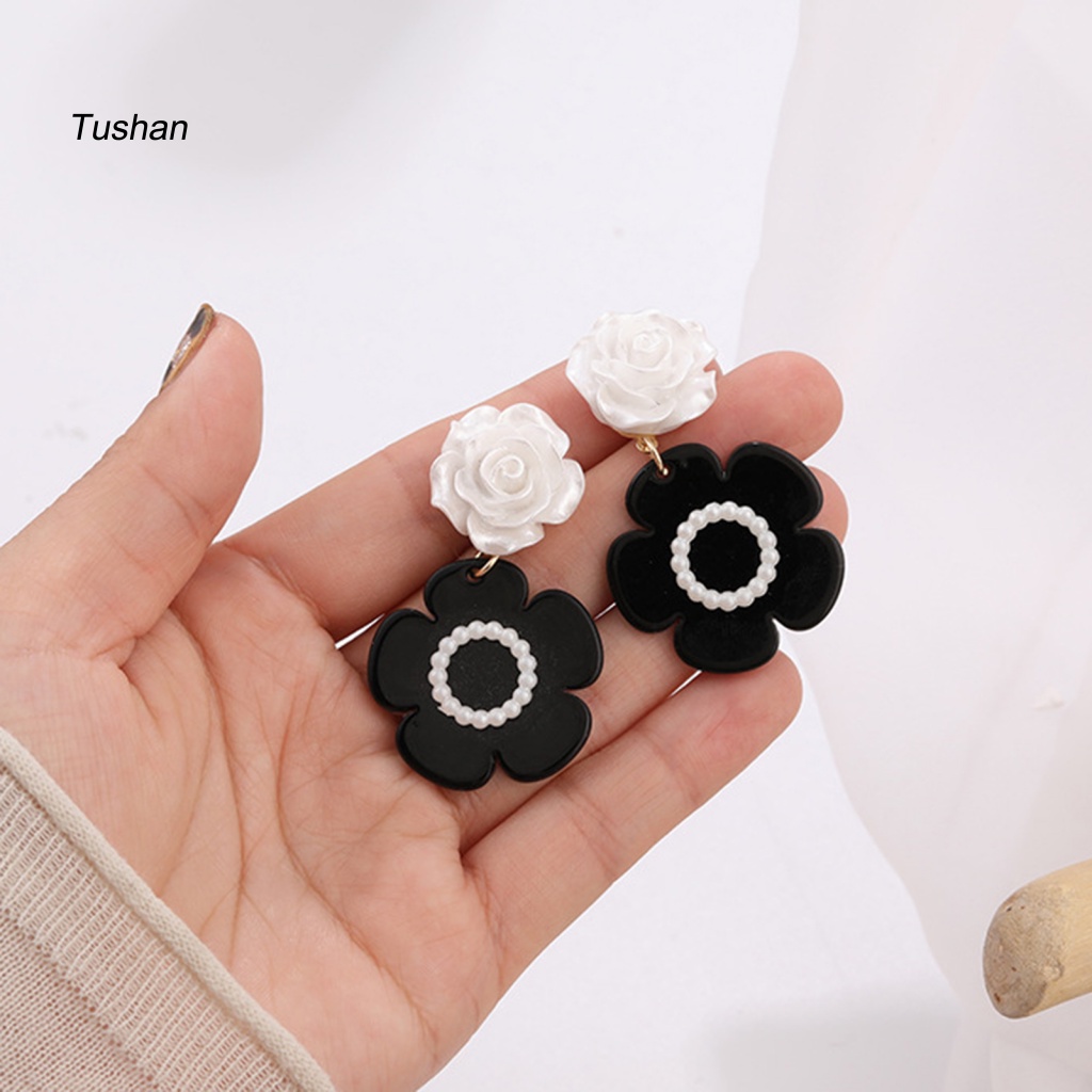 1 Đôi Bông Tai Hình Hoa Trà Đính Ngọc Trai Giả Phong Cách Retro