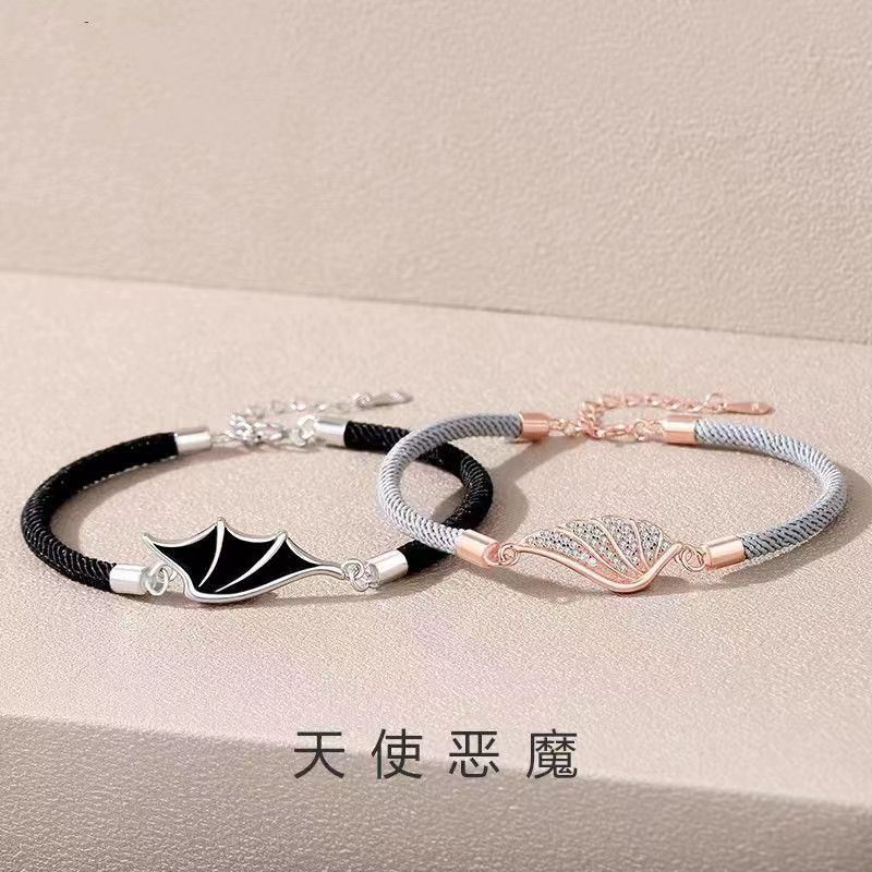 Vòng Tay Xi Mạ BạC 925 HìNh Quỷ Xinh XắN