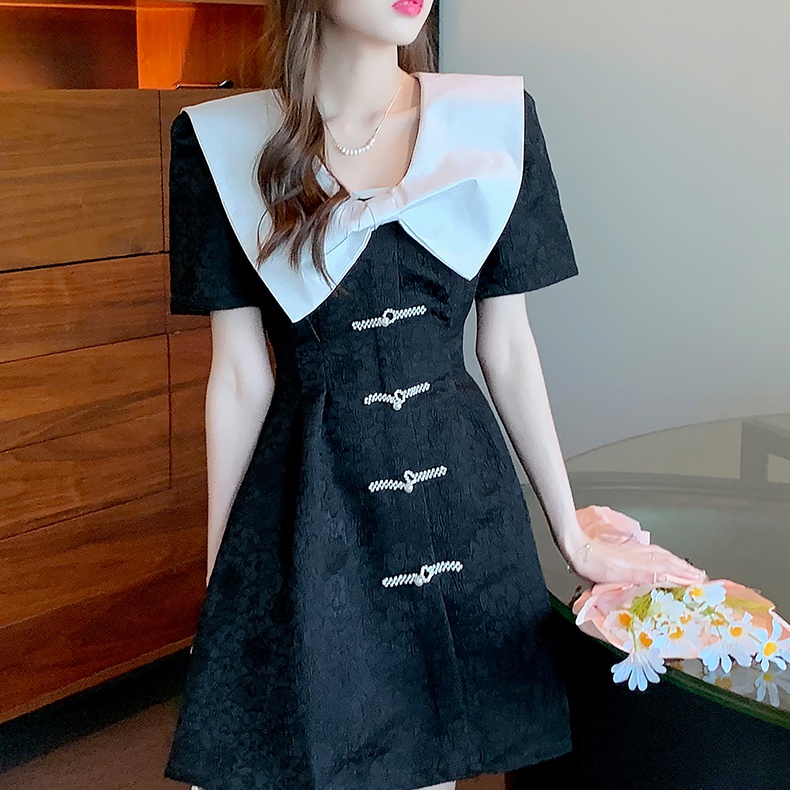 Đầm Công Chúa Màu Trắng / Đen Tay Phồng Cài Nút Thời Trang Mùa Hè Xinh Xắn Cho Nữ