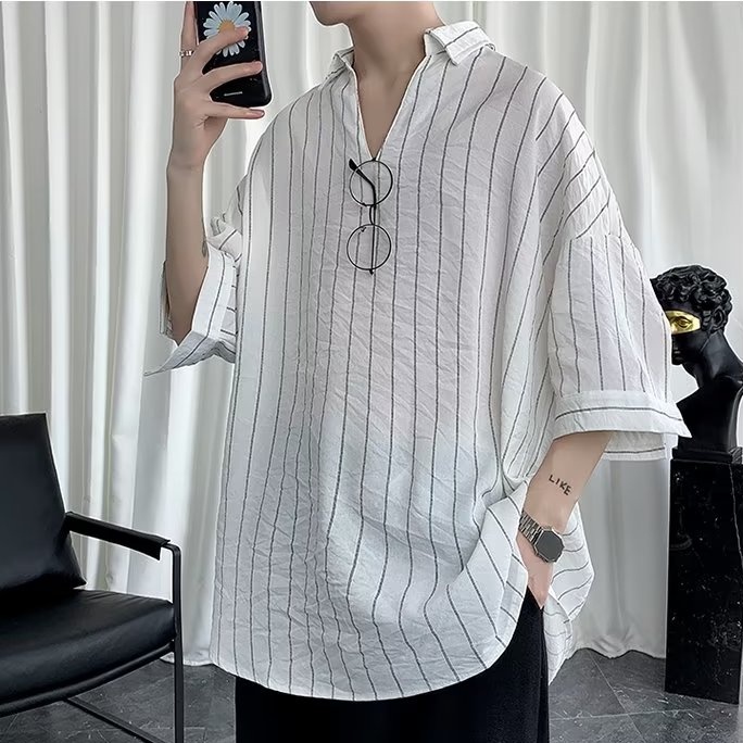 Áo Sơ Mi Tay Lửng 3 / 4 Cổ Chữ V Dáng Rộng Họa Tiết Kẻ Sọc Thời Trang Mùa Hè Hàn Quốc Mới Cho Nam