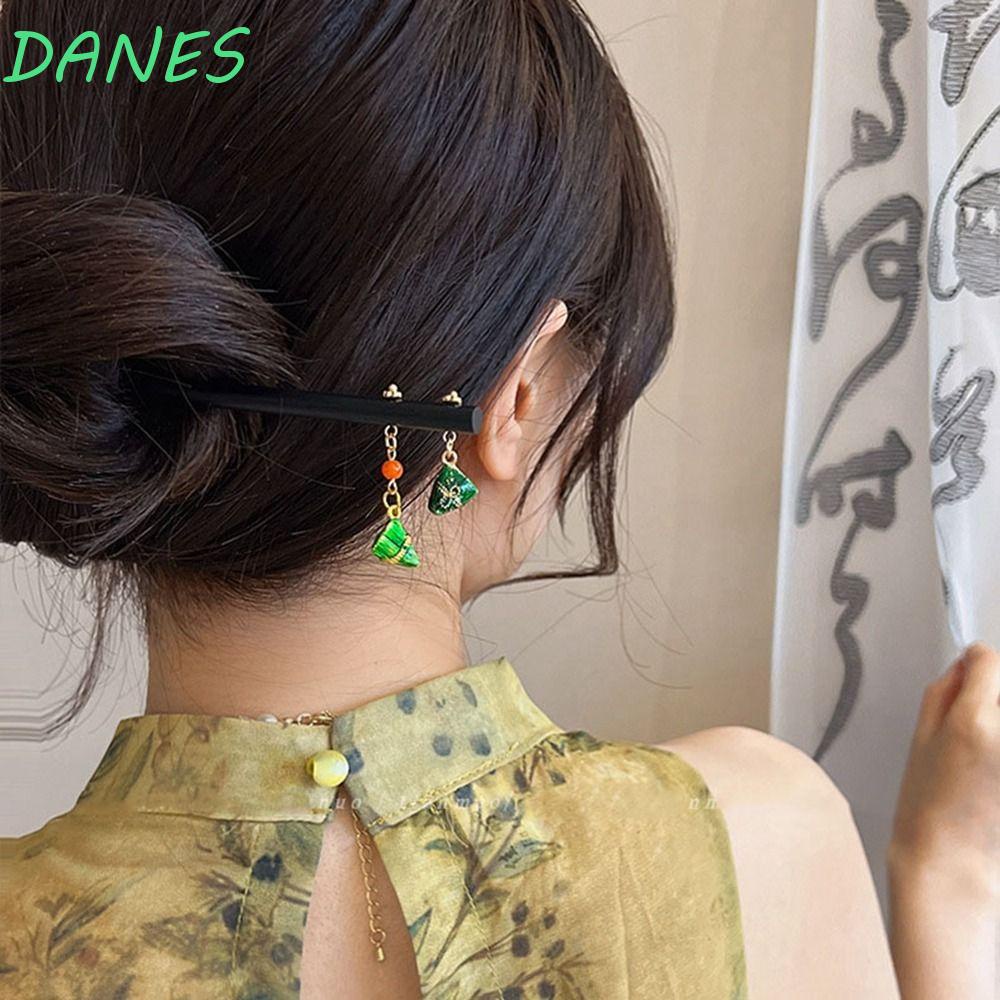 Trâm Cài Tóc Bằng Gỗ Phối Tua Rua Phong Cách Trung Hoa Cổ Điển Cho Nữ