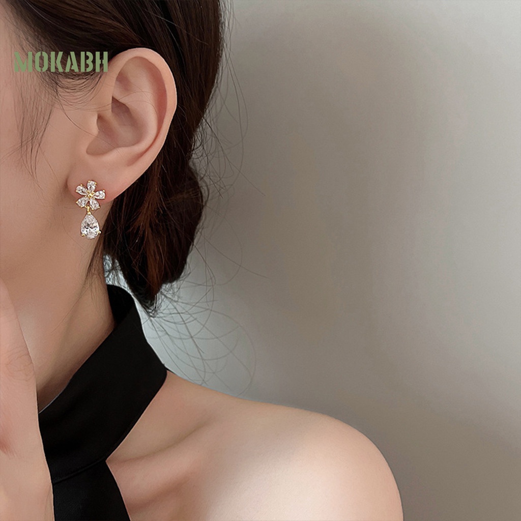 1 Đôi Bông Tai Hình Học Đính Đá Lấp Lánh Thời Trang Dành Cho Nữ