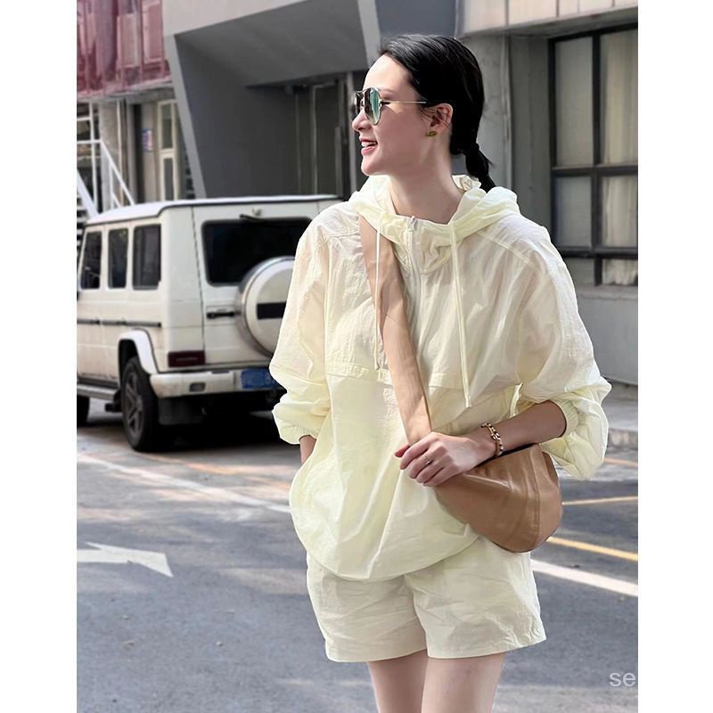 Fashionable sunscreen sportswear suit women's summer new Internet celebrity casual all-match shorts two-piece suit Western style