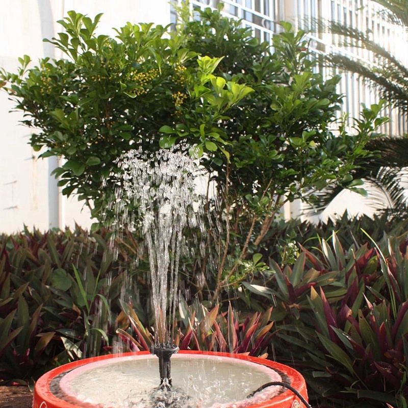 Vòi Phun Nước Năng Lượng Mặt Trời Cho Sân Vườn