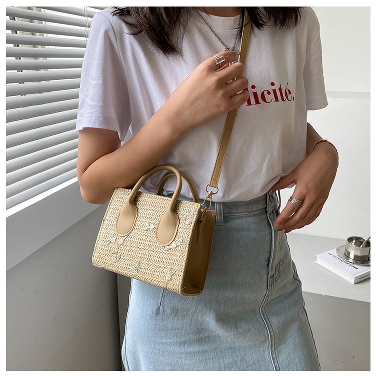 Túi Đeo Chéo Đan Lát Đính Hoa Phong Cách Nhật Bản Mới