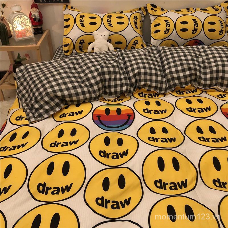 Bộ Ga Trải Giường Bốn Mảnh Màu Đen In Hình Gấu Hoạt Hình Dành Cho Học Sinh Ký Túc Xá