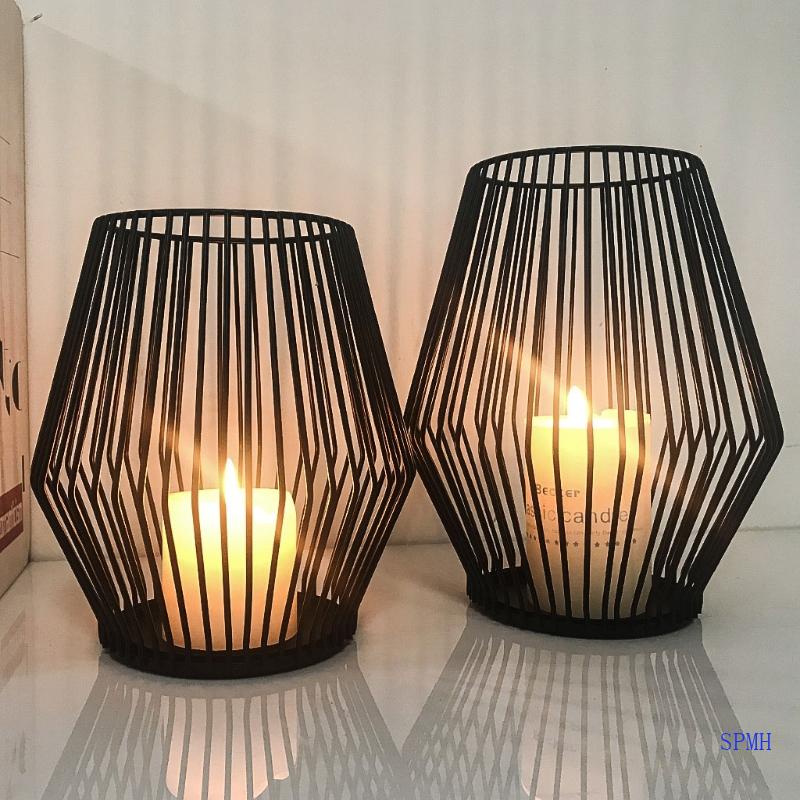 Giá Đỡ Đèn Cầy Bằng Kim Loại Màu Đen Trang Trí Trong Nhà / Ngoài Trời