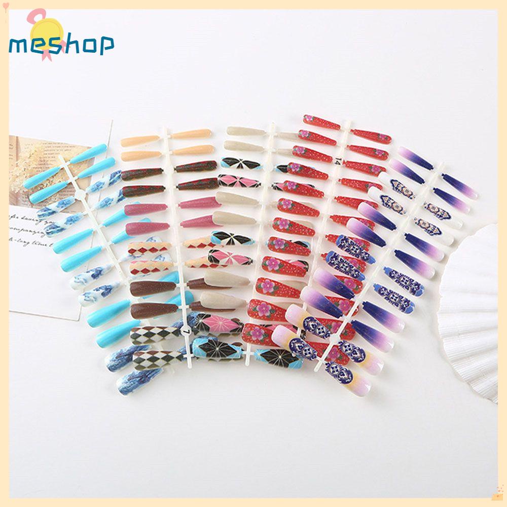 Set 24 Móng Tay Giả Bằng Nhựa ABS Họa Tiết Hoa Thời Trang