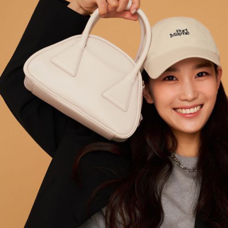 Ielgy Túi Đeo Chéo Hình Tam Giác Thiết Kế Đơn Giản Nhỏ Gọn niche Cho Nữ