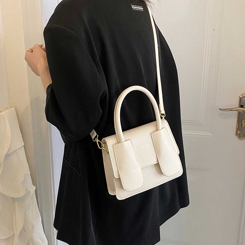 Túi Xách Nữ Kiểu Dáng Thời Trang Dễ Phối Đồ