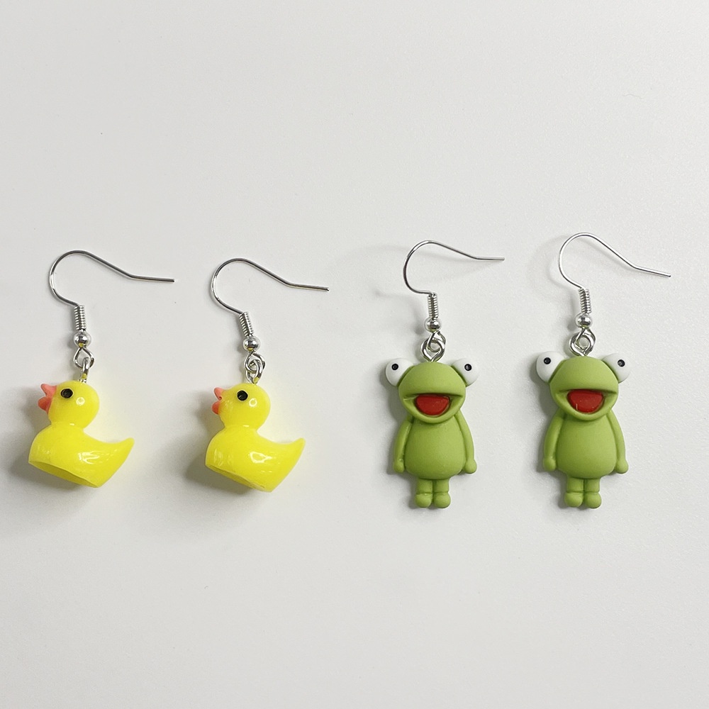 Set 5 Đôi Khuyên Tai Nhựa Hoạt Hình Ngộ Nghĩnh Cho Nữ