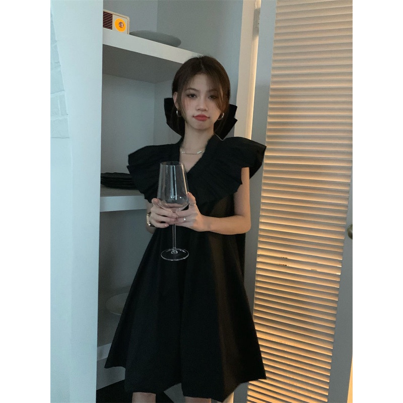 Đầm Đen Sát Nách Cổ Chữ V Phối Bèo Thời Trang Mùa Hè Cho Nữ