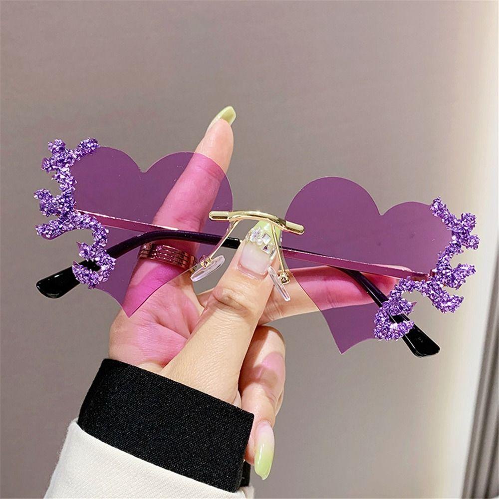 Kính Mát Gọng Trái Tim Độc Đáo Thời Trang Cho Tiệc Halloween