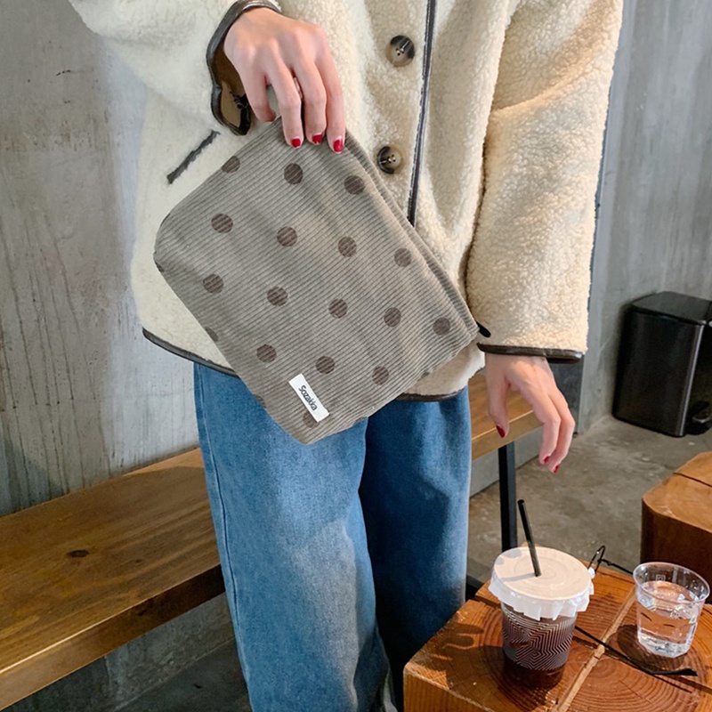 Túi Đựng Đồ Trang Điểm Họa Tiết Chấm Bi