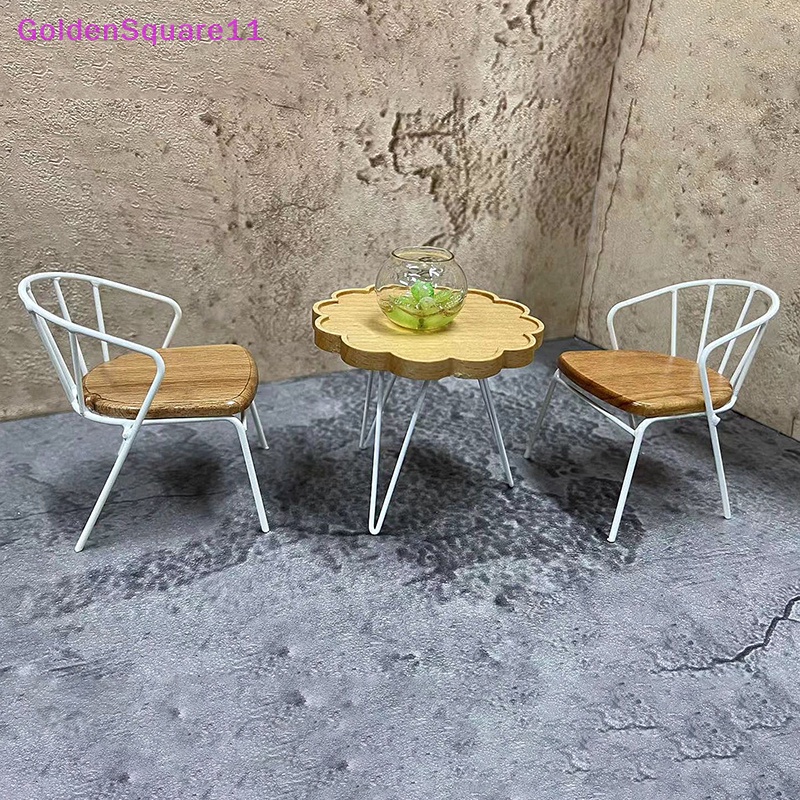 Mô Hình Ghế Mini Màu Vàng Dùng Trang Trí Nhà Búp Bê