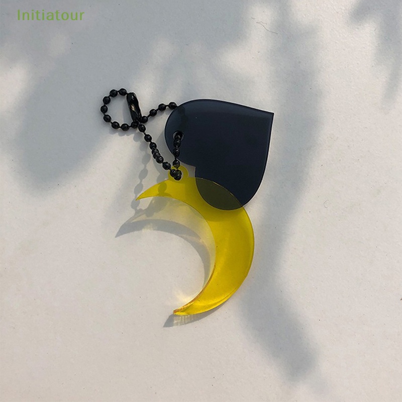 Móc Khóa Hình Trái Tim Handmade Bằng Acrylic Xinh Xắn