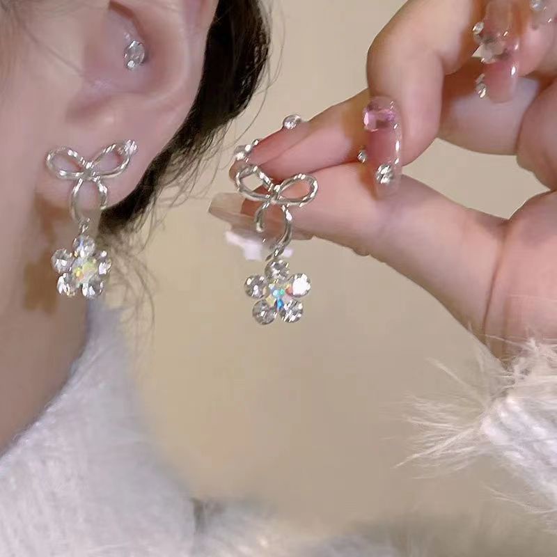 Bông Tai S925 Hình Nơ Đính Đá Zircon Lấp Lánh Sang Trọng Phong Cách Hàn Quốc