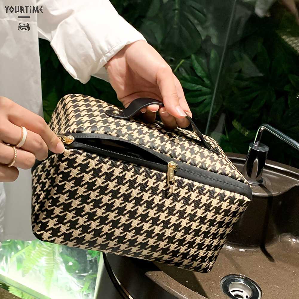 Túi Đựng Mỹ Phẩm Bằng PU Sức Chứa Lớn Tiện Dụng
