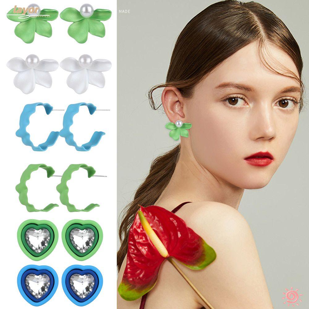 LAY Bông Tai Hình Hoa Màu Xanh Lá / Trắng Thời Trang Mùa Xuân Xinh Xắn