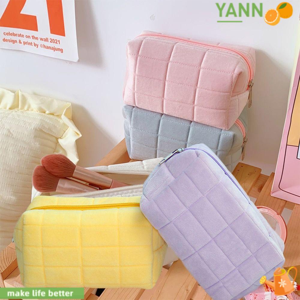 Túi Đựng Bút / Đồ Trang Điểm Sức Chứa Lớn Họa Tiết Dễ Thương 1 #