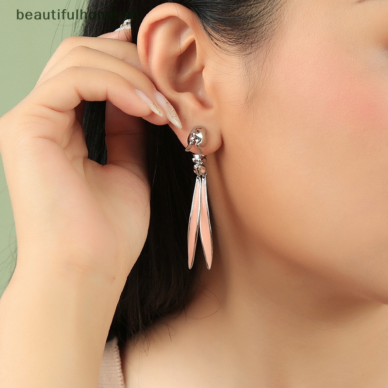 Bông Tai Dáng Dài Hình Thỏ Tráng Men Màu Hồng Dễ Thương Thời Trang Cho Nữ