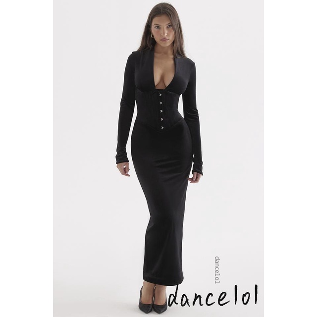 Váy body Tay Dài Cổ Chữ V Khoét Sâu 1O1