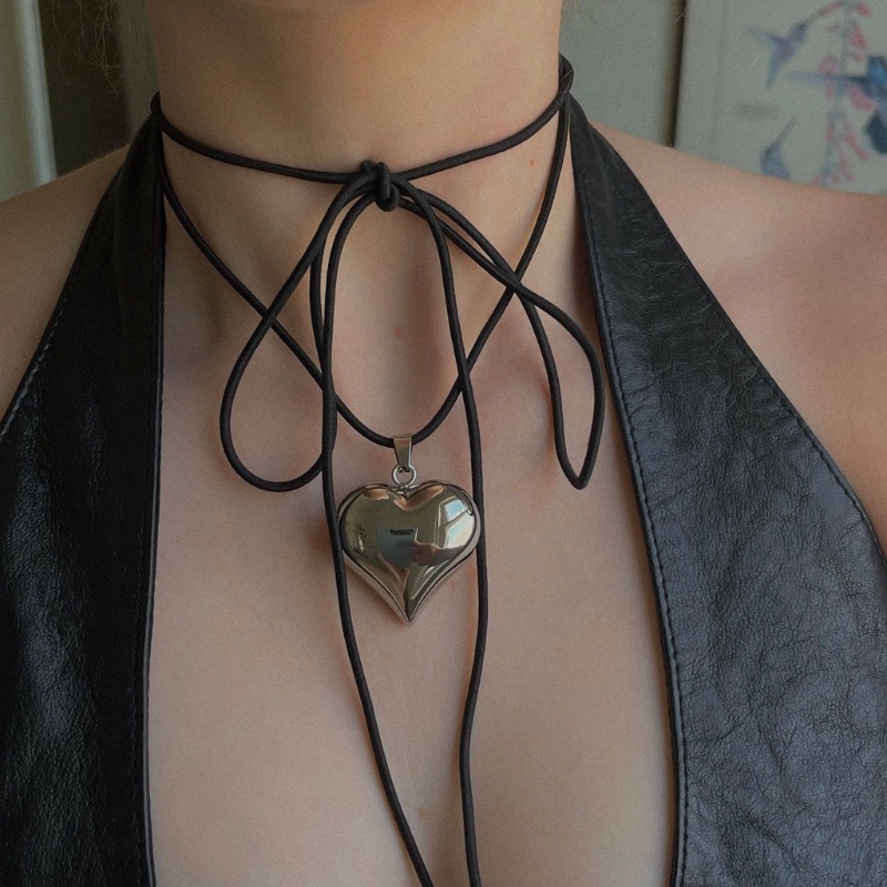 Vòng Cổ Choker Mặt Trái Tim Lớn Dây Rút Điều Chỉnh Được Phong Cách Punk Hàn Quốc Cá Tính Dành Cho
