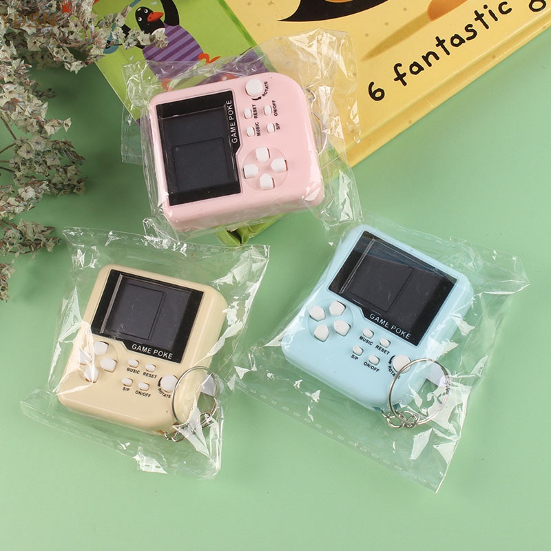 Máy Chơi Game Cầm Tay Mini Kiểu Cổ Điển Kèm Móc Khóa