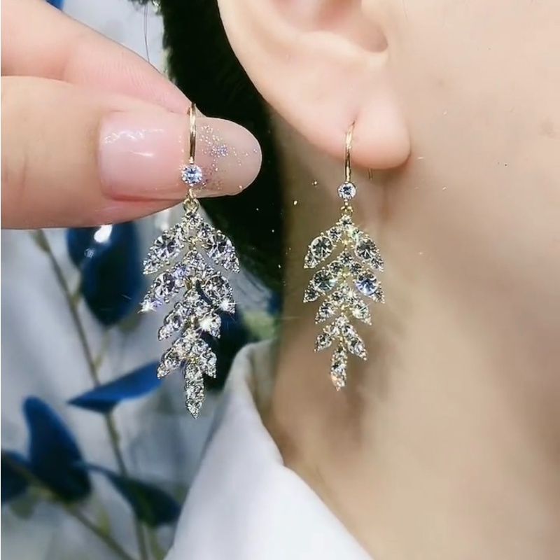 Bông Tai Dáng Dài Hình Chiếc Lá Đính Đá Phối Tua Rua Đơn Giản Thời Trang Mùa Hè Phong Cách Hàn Quốc Cho