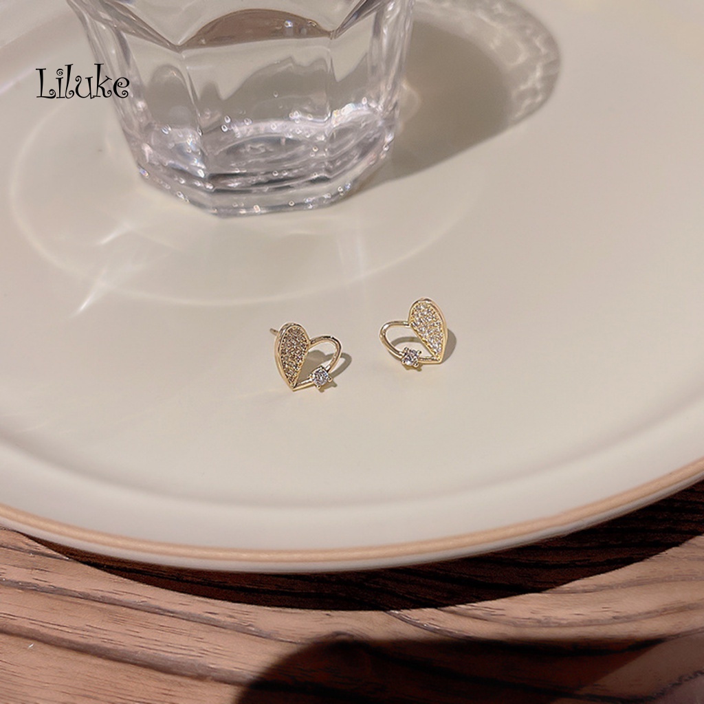 1 Đôi Bông Tai Hình Trái Tim Đính Đá Sang Trọng Cho Nữ