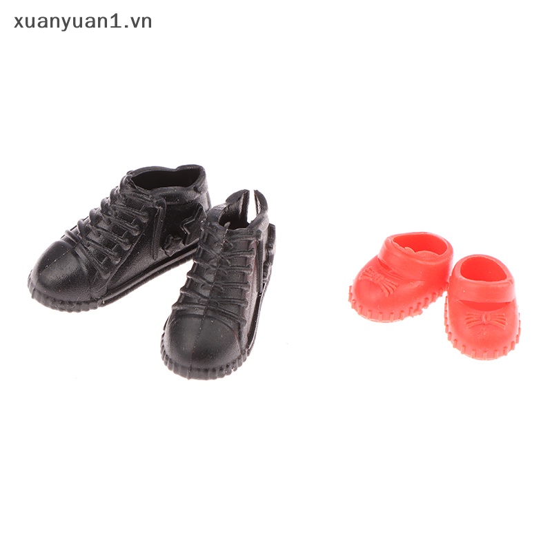 Set 2 Đôi Giày Mini Bằng Nhựa Tỉ Lệ 1: 12 Dùng Để Trang Trí Nhà Búp Bê