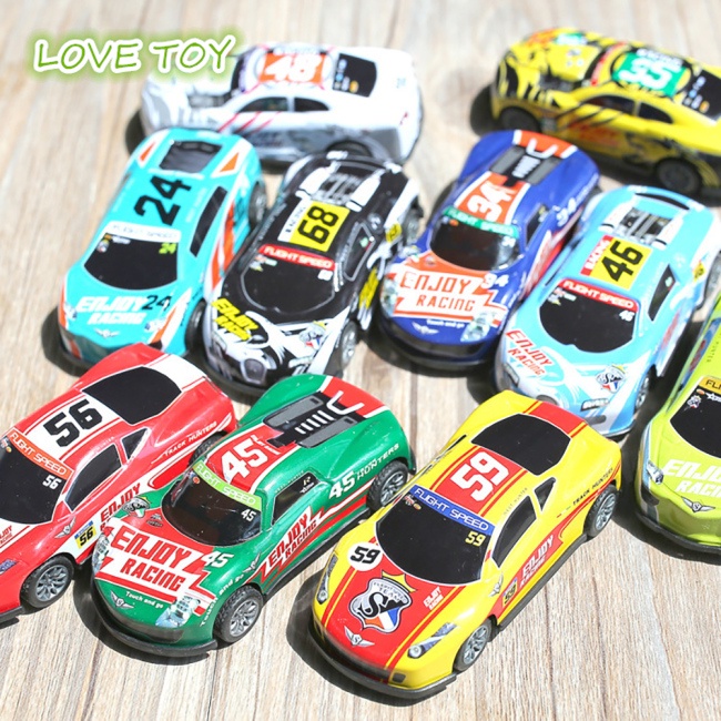 Bộ 5 Mô Hình Xe Địa Hình Đồ Chơi Mini Tỉ Lệ 1: 64
