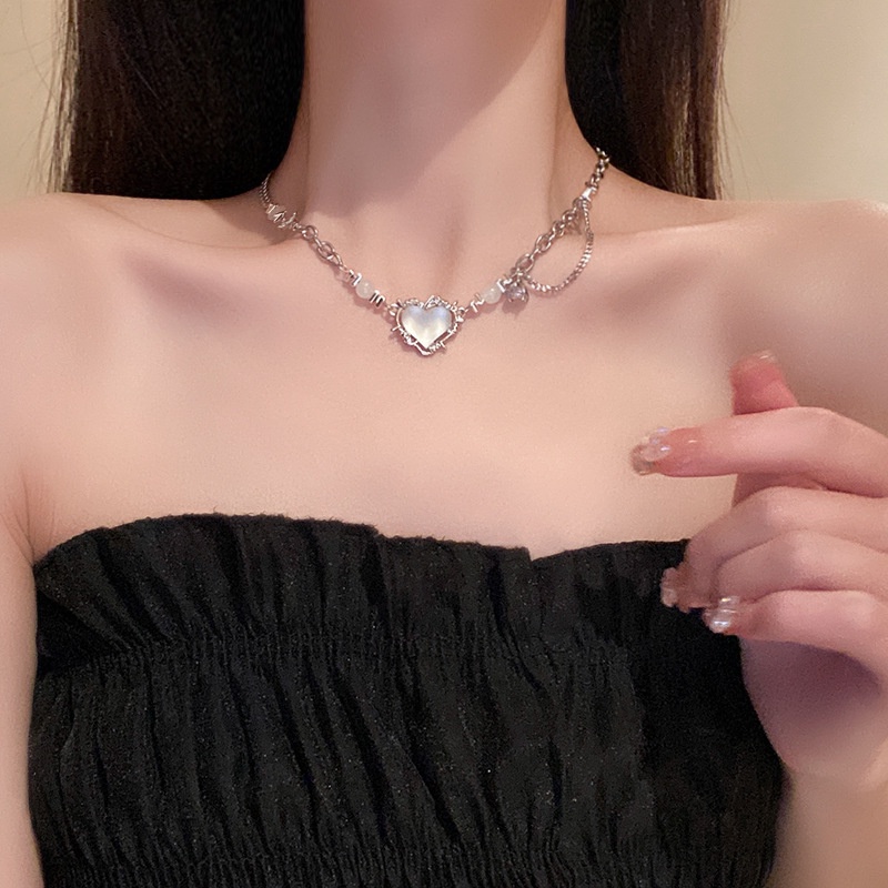 Dây Chuyền Mặt Trái Tim Đính Đá Thời Trang Cho Nữ