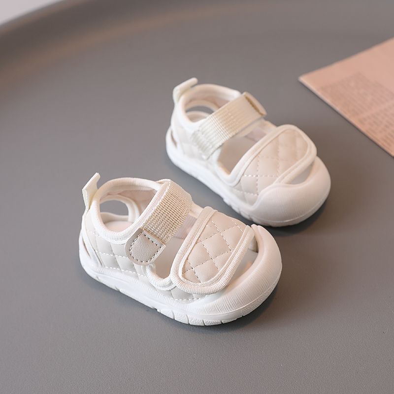 Giày Sandal Hở Ngón Quai Dán Đế Bằng Thời Trang Đi Biển Cho Bé